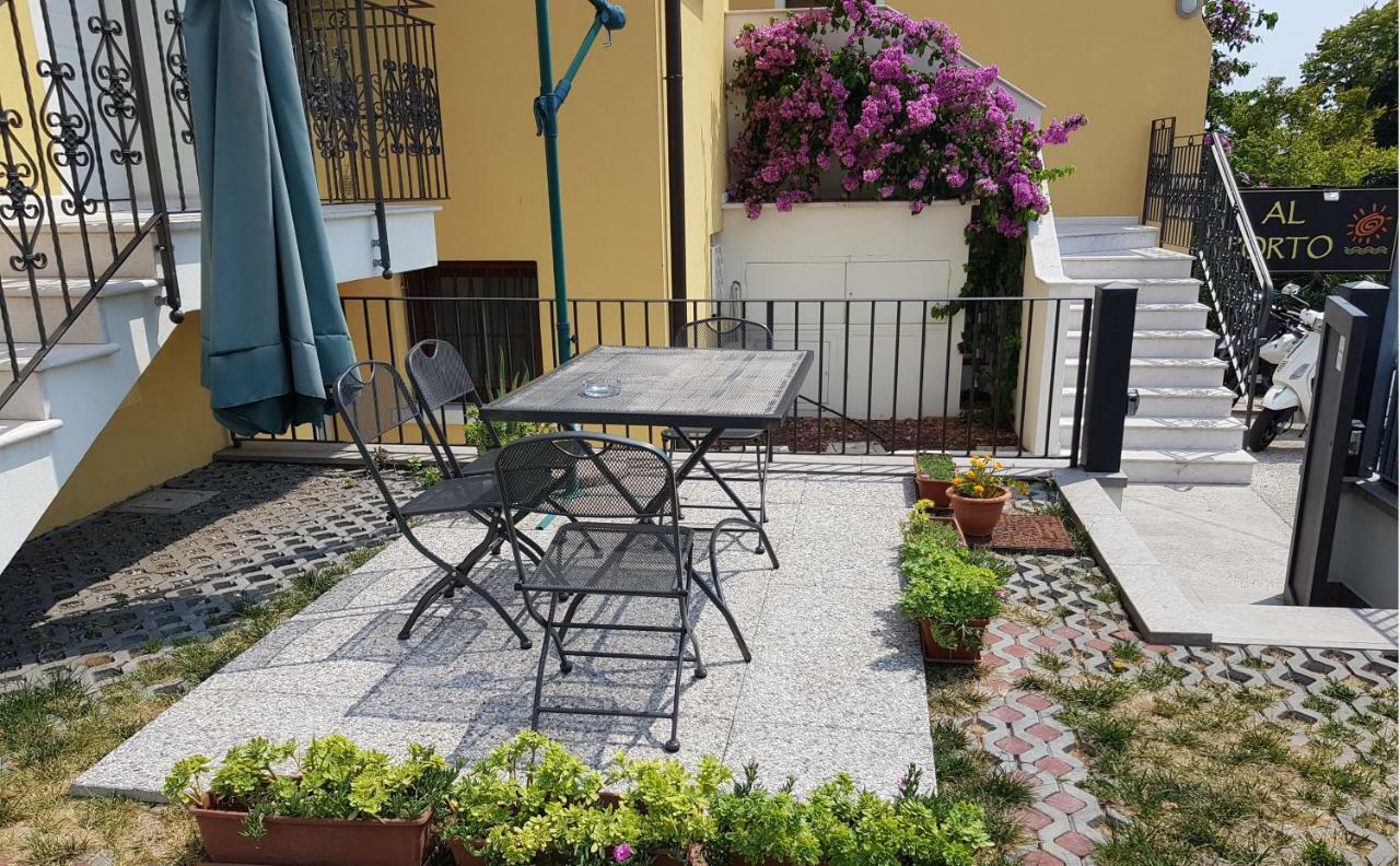 Вилла Graziosa Al Porto Moniga del Garda Экстерьер фото